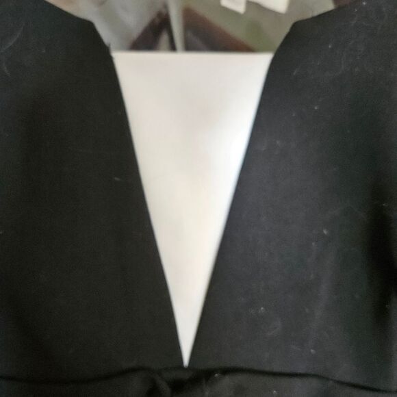 Danny & Nicole Off‑Shoulder Dress Black/White Size 8 | Elegant Evening Wear - Picture 5 of 10